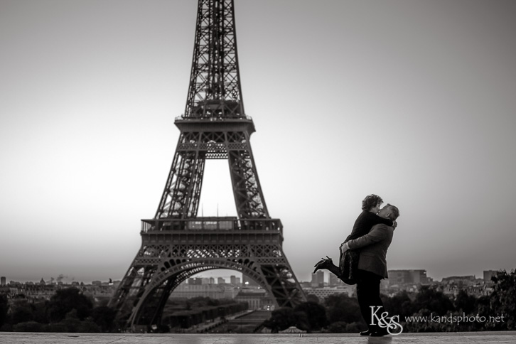 eiffel tower anniversary wedding photos-1